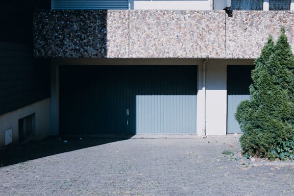 What's the Best Smart Garage Door Opener in 2026? MyQ vs Meross vs Tailwind — A Complete Buyer's Guide